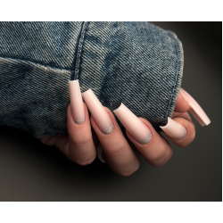 Курс «Наращивание с минимальным опилом + выкладной френч» в Праге 