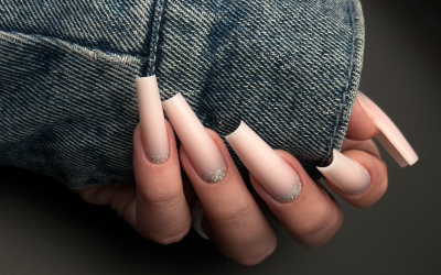 Kurz prodlužování nehtů na horní formy